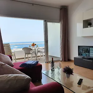 100 Meters From The Ocean Apartment